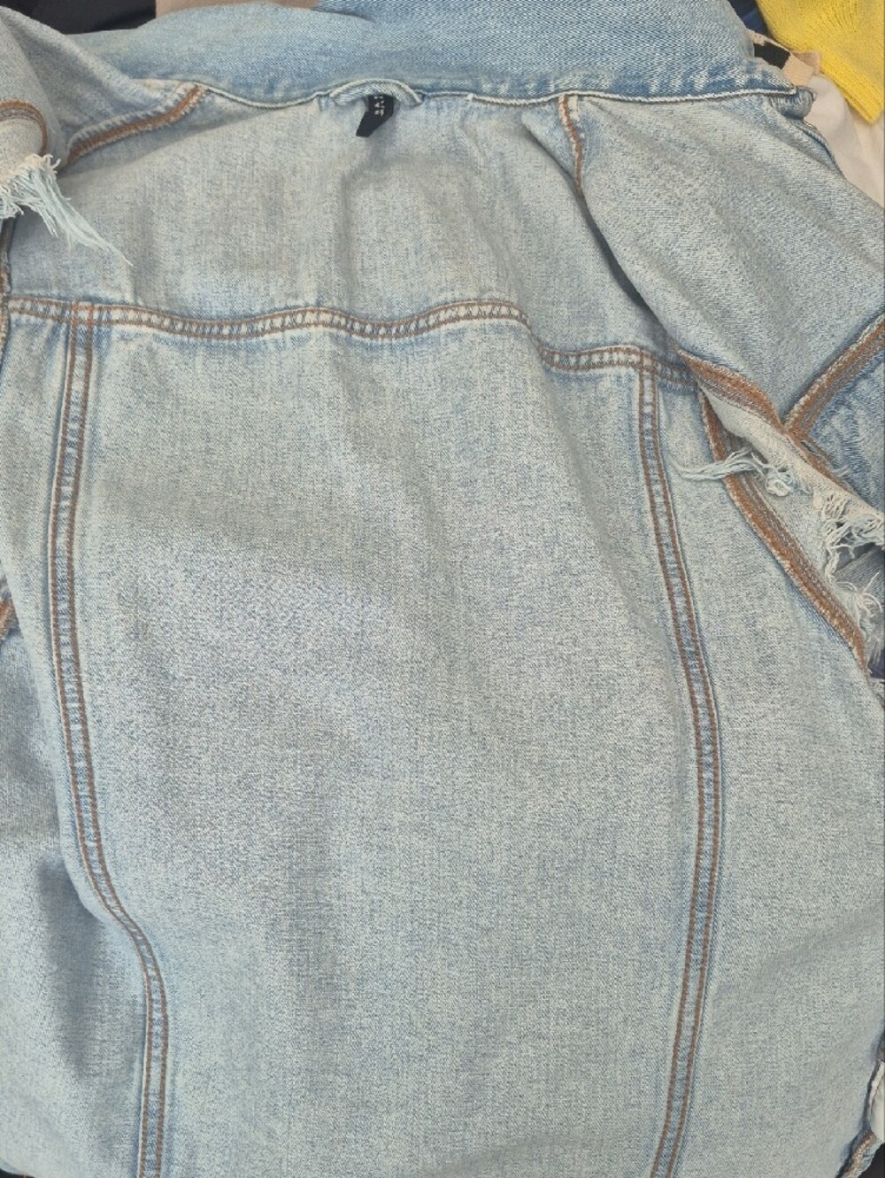 H&M Jeans Subcategory Classification - Picture 4 of 5